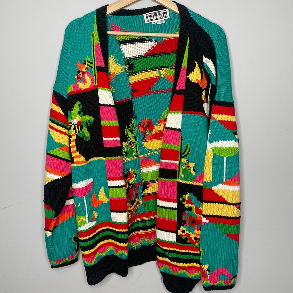 Women’s Vintage hand knit Bereks size medium Hispanic‎ Mexican fiesta sweater